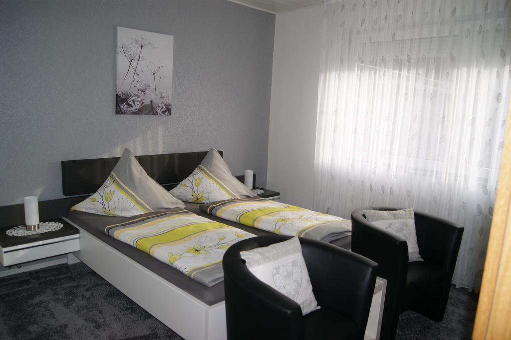 Pension Heib Cochem Bagian luar foto